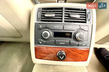 Седан Audi A8 2009 в 