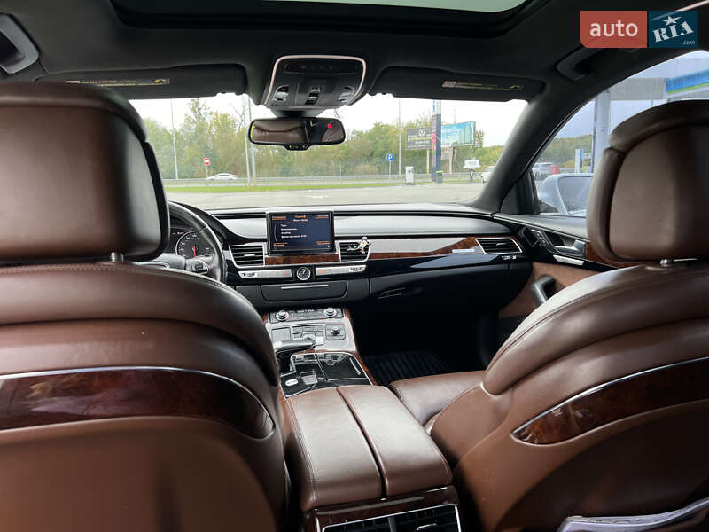 Седан Audi A8 2012 в Киеве