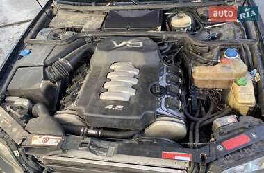Седан Audi A8 1998 в 