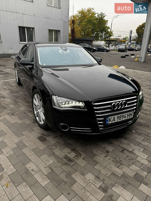 Седан Audi A8 2011 в 
