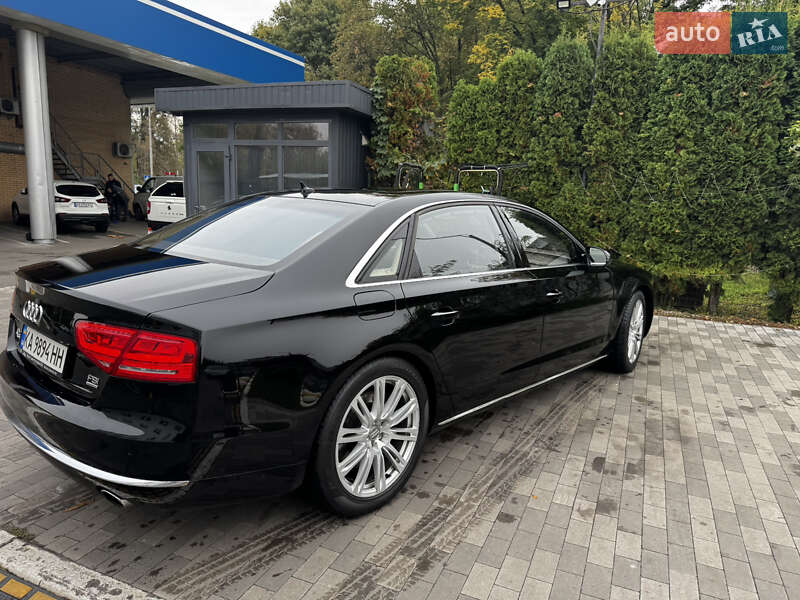 Седан Audi A8 2011 в Києві