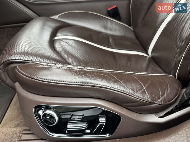 Седан Audi A8 2011 в Києві