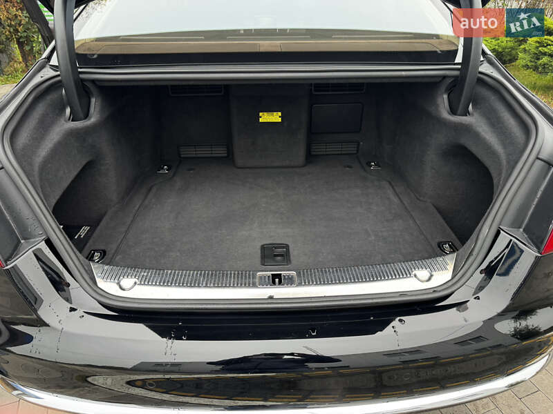 Седан Audi A8 2011 в Києві