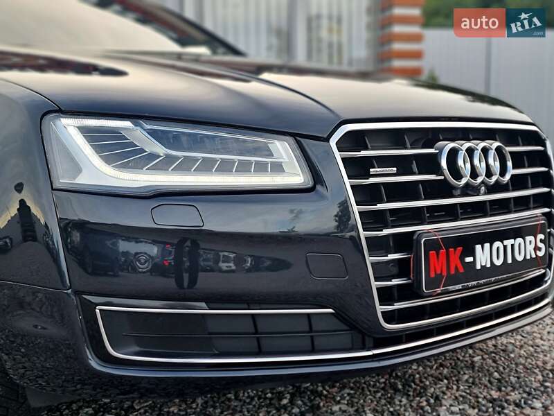Седан Audi A8 2014 в Києві