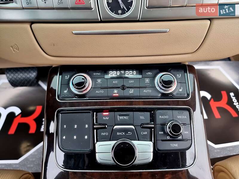 Седан Audi A8 2014 в Києві