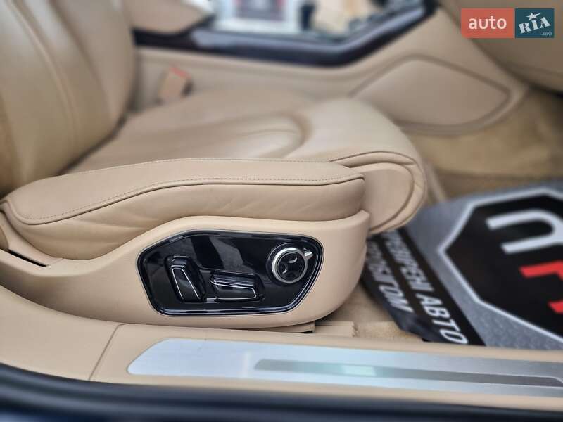 Седан Audi A8 2014 в Києві