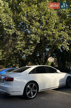 Седан Audi A8 2014 в 