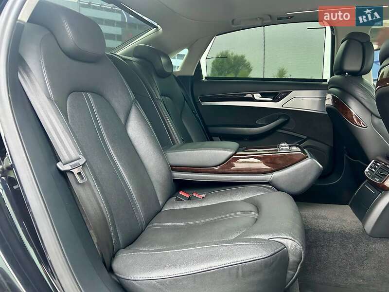 Седан Audi A8 2014 в Киеве