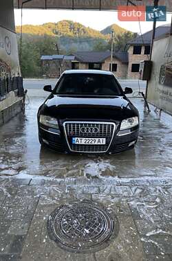 Седан Audi A8 2002 в Косові