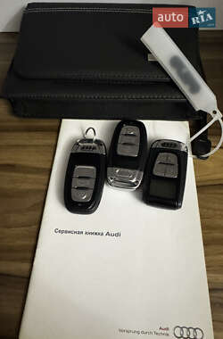 Седан Audi A8 2011 в 
