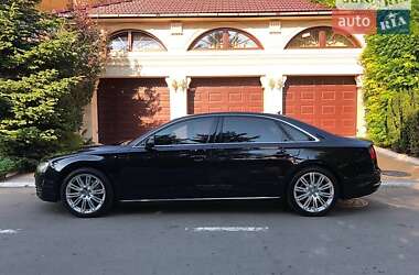 Седан Audi A8 2011 в 