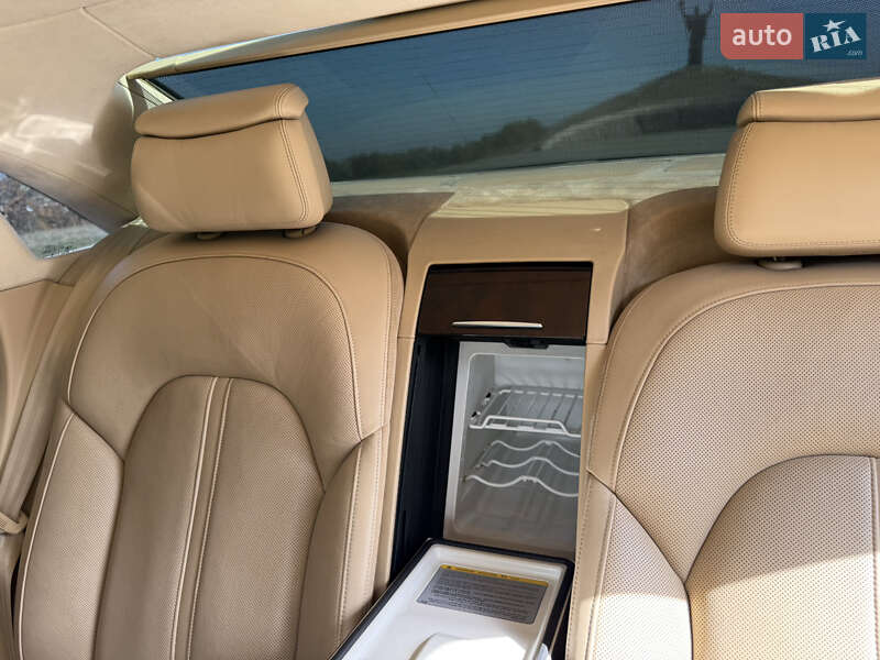 Седан Audi A8 2013 в Киеве