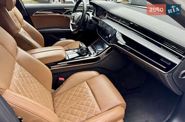 Седан Audi A8 2019 в 