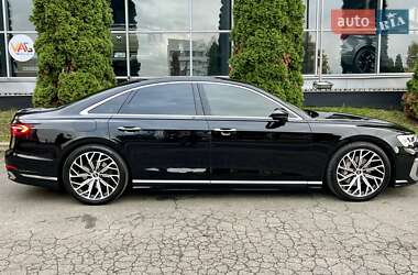 Седан Audi A8 2023 в 