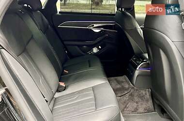 Седан Audi A8 2023 в 