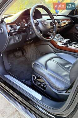 Седан Audi A8 2012 в 