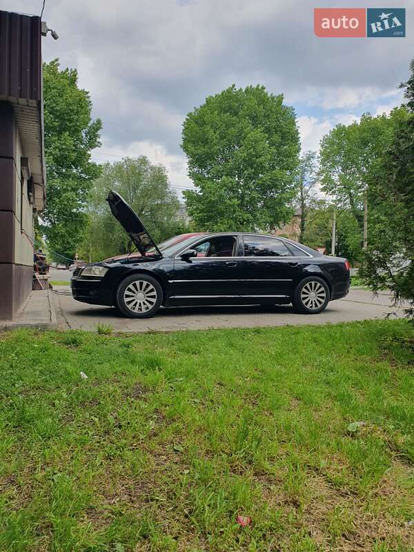 Седан Audi A8 2004 в Хмельницком