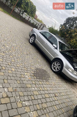 Седан Audi A8 2001 в Львове