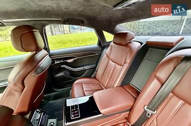 Седан Audi A8 2018 в 