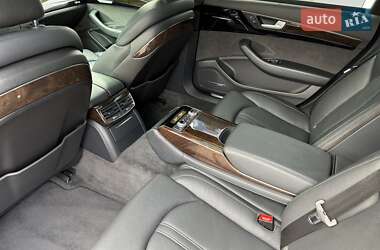 Седан Audi A8 2017 в 