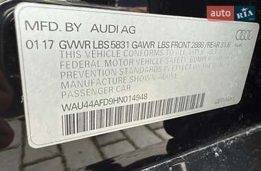 Седан Audi A8 2017 в 