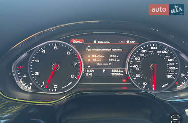 Седан Audi A8 2016 в 