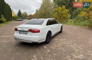 Седан Audi A8 2016 в 