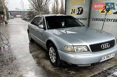 Седан Audi A8 1996 в Днепре