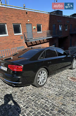 Седан Audi A8 2013 в  фото 5 Седан Audi A8 2013 в