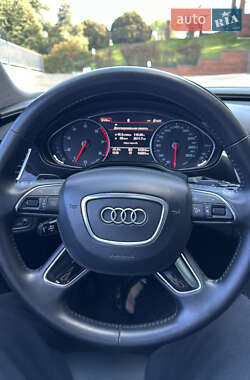 Седан Audi A8 2013 в  фото 14 Седан Audi A8 2013 в