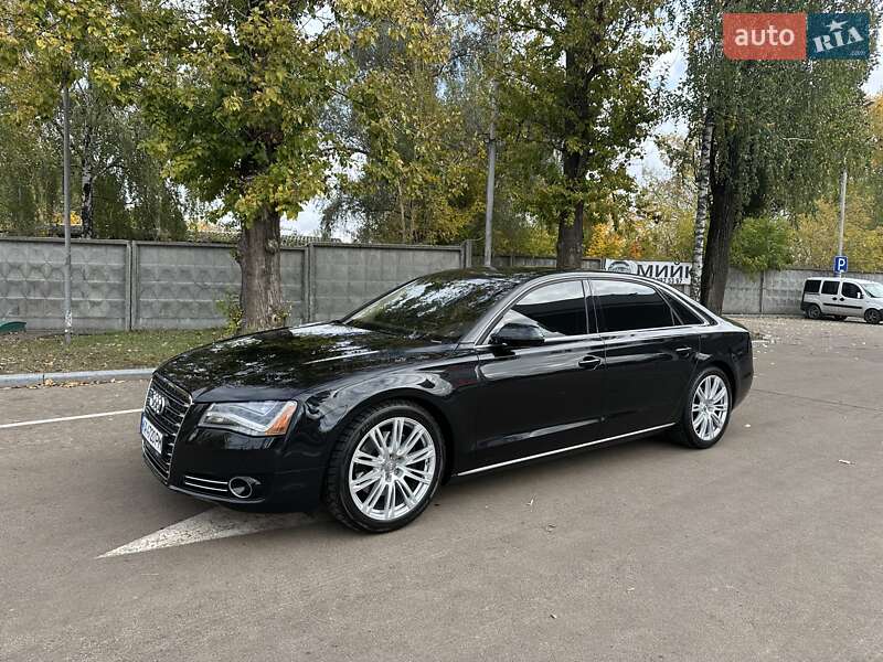 Седан Audi A8 2013 в Киеве