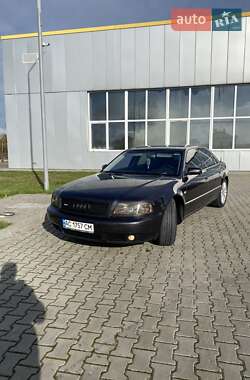 Седан Audi A8 2001 в Луцке