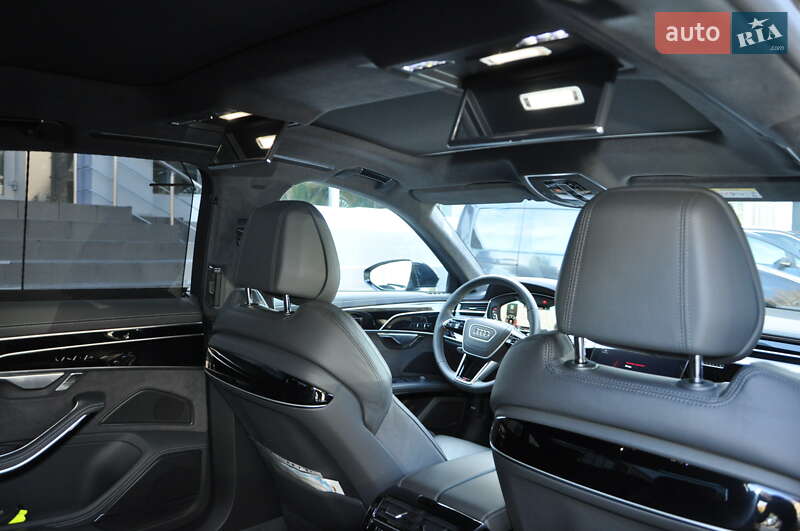 Седан Audi A8 2023 в Одессе