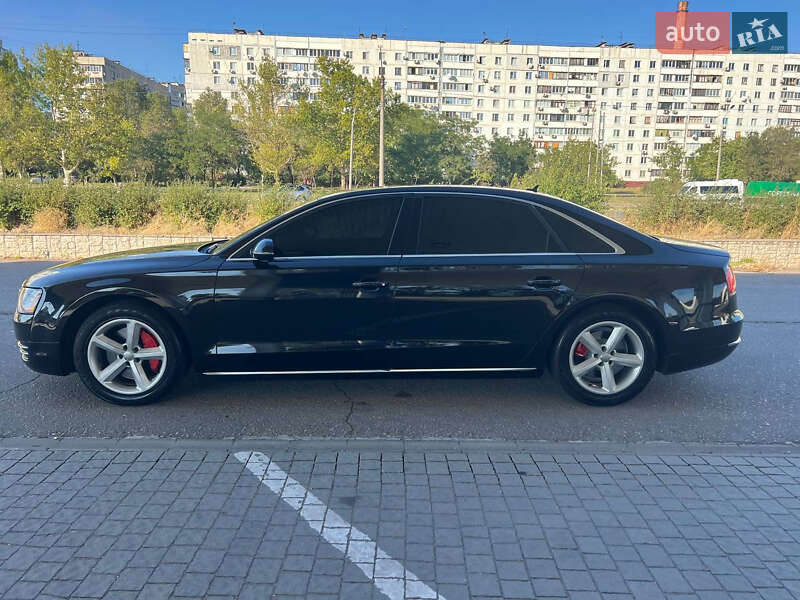 Седан Audi A8 2013 в Харькове