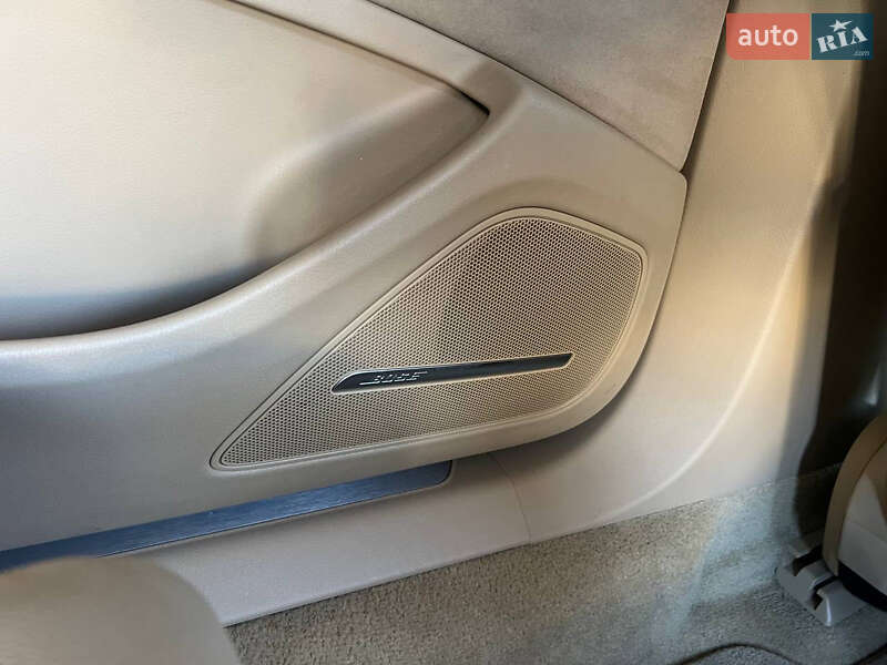 Седан Audi A8 2013 в Харькове
