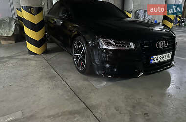 Седан Audi A8 2017 в 