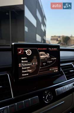 Седан Audi A8 2011 в 