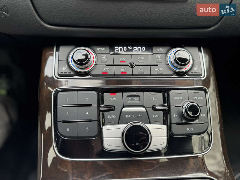 Седан Audi A8 2017 в Харькове