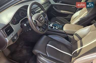 Седан Audi A8 2013 в 
