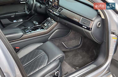 Седан Audi A8 2017 в 