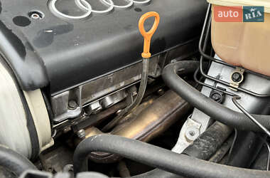 Седан Audi A8 1994 в 