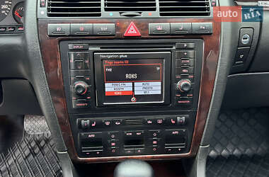 Седан Audi A8 2001 в 