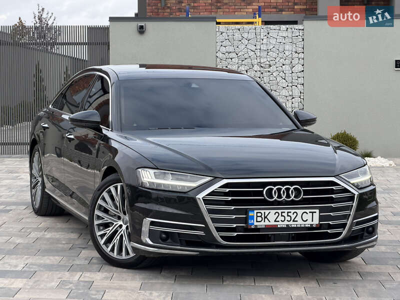 Седан Audi A8 2018 в Ровно