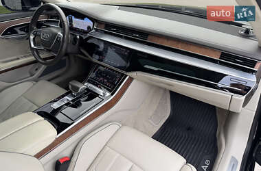 Седан Audi A8 2018 в 