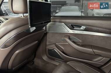 Седан Audi A8 2012 в 