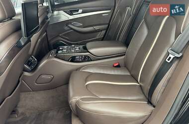 Седан Audi A8 2012 в 