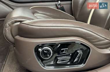 Седан Audi A8 2012 в 