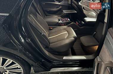 Седан Audi A8 2012 в 