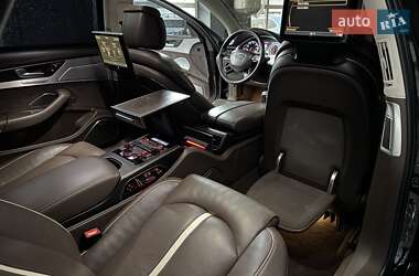 Седан Audi A8 2012 в 