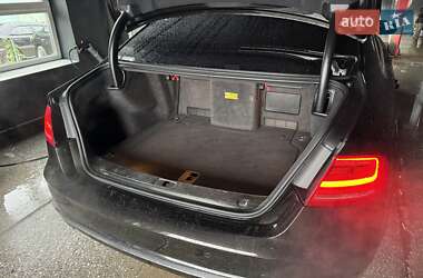 Седан Audi A8 2012 в 